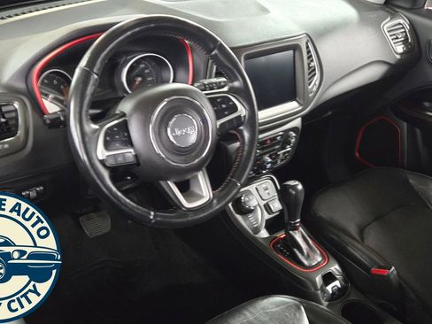 Used 2018 Jeep Compass Trailhawk w/ Leather Interior Group image 11