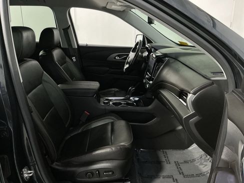 Used 2020 Chevrolet Traverse RS AWD/4WD image 28