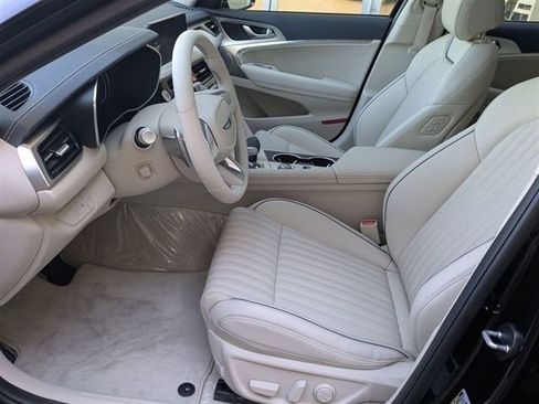 New 2026 Genesis G70 2.5T Prestige image 10