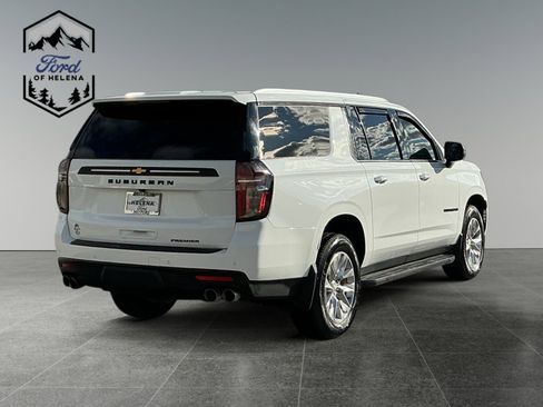 Used 2023 Chevrolet Suburban Premier image 5