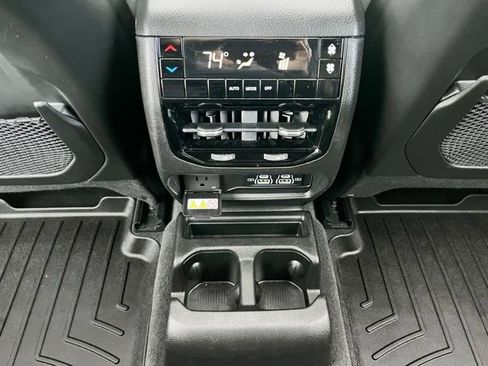 Used 2022 Jeep Grand Cherokee L Laredo AWD/4WD image 22