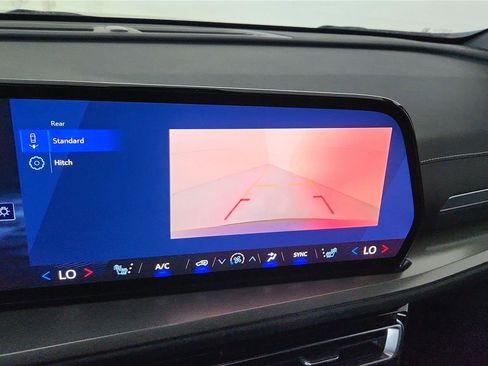 New 2026 Chevrolet Traverse LT FWD image 27