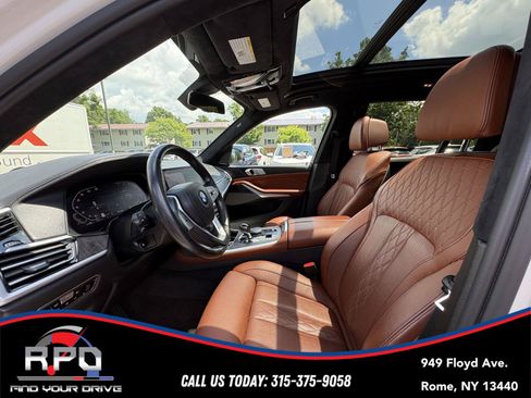 Used 2021 BMW X7 xDrive40i w/ Premium Package AWD/4WD image 12