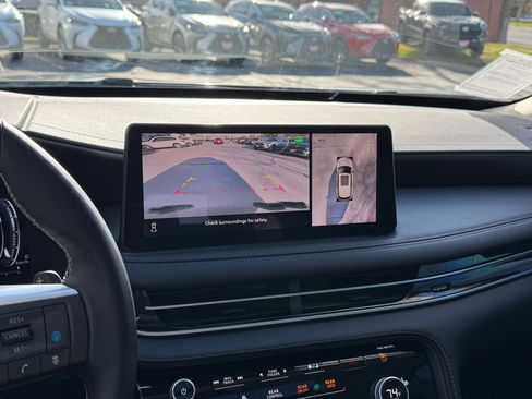 Used 2024 INFINITI QX60 Sensory w/ Vision Package image 14