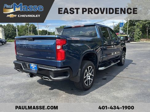 Used 2019 Chevrolet Silverado 1500 Custom Trail Boss w/ Custom Convenience Package AWD/4WD image 7
