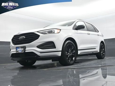 Used 2022 Ford Edge SE w/ Black Appearance Package image 19