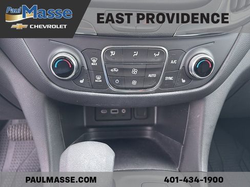 Used 2023 Chevrolet Equinox LT image 11