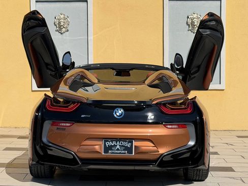 Used 2019 BMW i8 Roadster AWD/4WD image 5