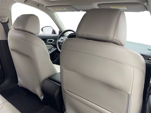 Used 2023 Honda Civic EX-L image 40