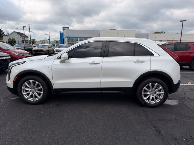 Certified 2023 Cadillac XT4 Luxury w/ Cold Weather Package AWD/4WD image 9