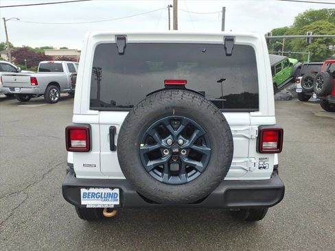 New 2026 Jeep Wrangler Unlimited Sport AWD/4WD image 5