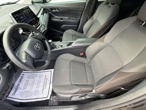 Used 2020 Toyota C-HR LE FWD image 9