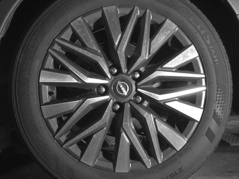 Used 2025 Nissan Altima 2.5 SV image 14