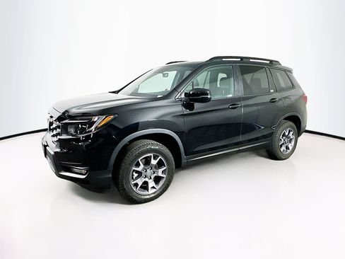 Used 2022 Honda Passport TrailSport image 4
