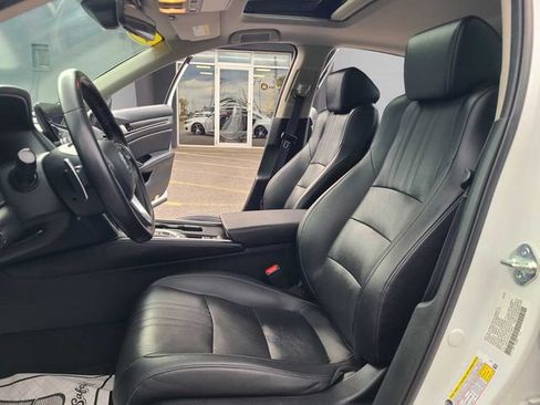 Used 2022 Honda Accord Touring image 16
