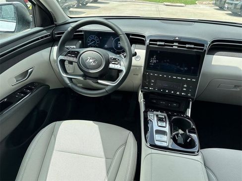 Used 2024 Hyundai Tucson Limited image 10