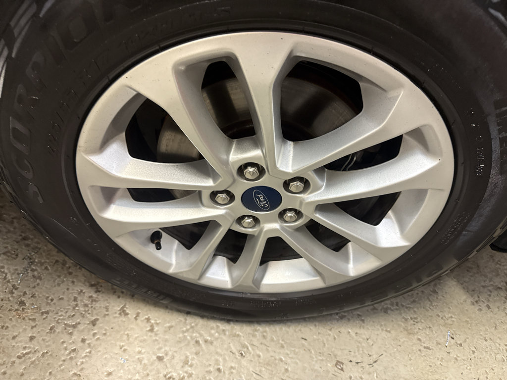 Used 2022 Ford Escape SE w/ Convenience Package FWD image 31