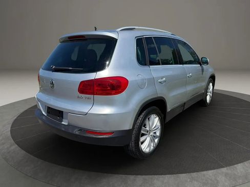 Used 2013 Volkswagen Tiguan SE image 6