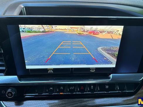 Used 2025 Chevrolet Silverado 1500 LT image 25