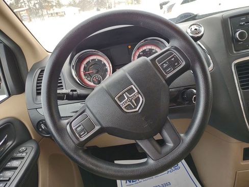 Used 2016 Dodge Grand Caravan SE w/ Quick Order Package 29E SE image 14