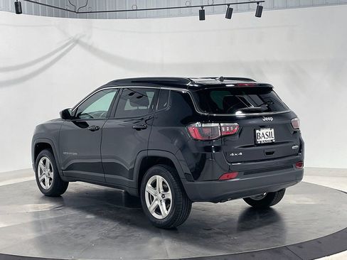 Used 2024 Jeep Compass Latitude AWD/4WD image 13