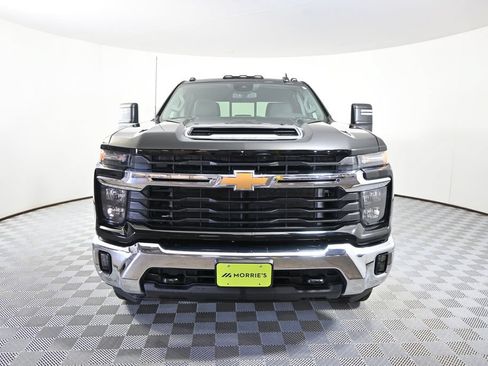 Used 2024 Chevrolet Silverado 2500 LT w/ Convenience Package AWD/4WD image 11