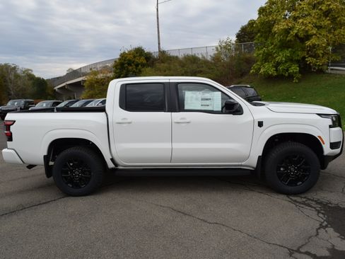New 2026 Nissan Frontier SV w/ All-Weather Content Package image 5
