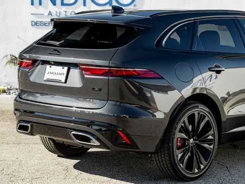 New 2026 Jaguar F-PACE R-Dynamic S image 7