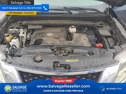 Used 2015 Nissan Pathfinder Platinum w/ Cargo Package AWD/4WD image 15