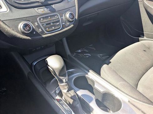 Used 2023 Chevrolet Malibu LT image 12