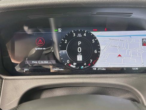 Certified 2022 Land Rover Range Rover Velar R-Dynamic S AWD/4WD image 11