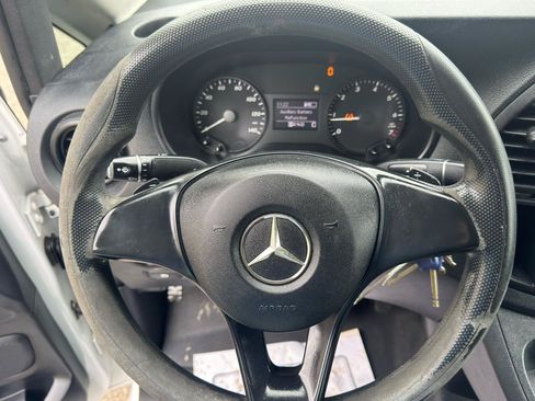 Used 2016 Mercedes-Benz Metris image 15