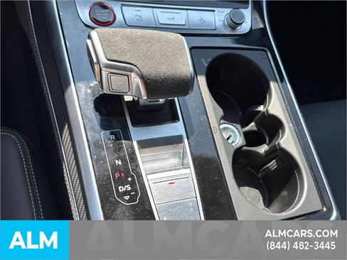 Used 2025 Audi RS Q8 performance image 38