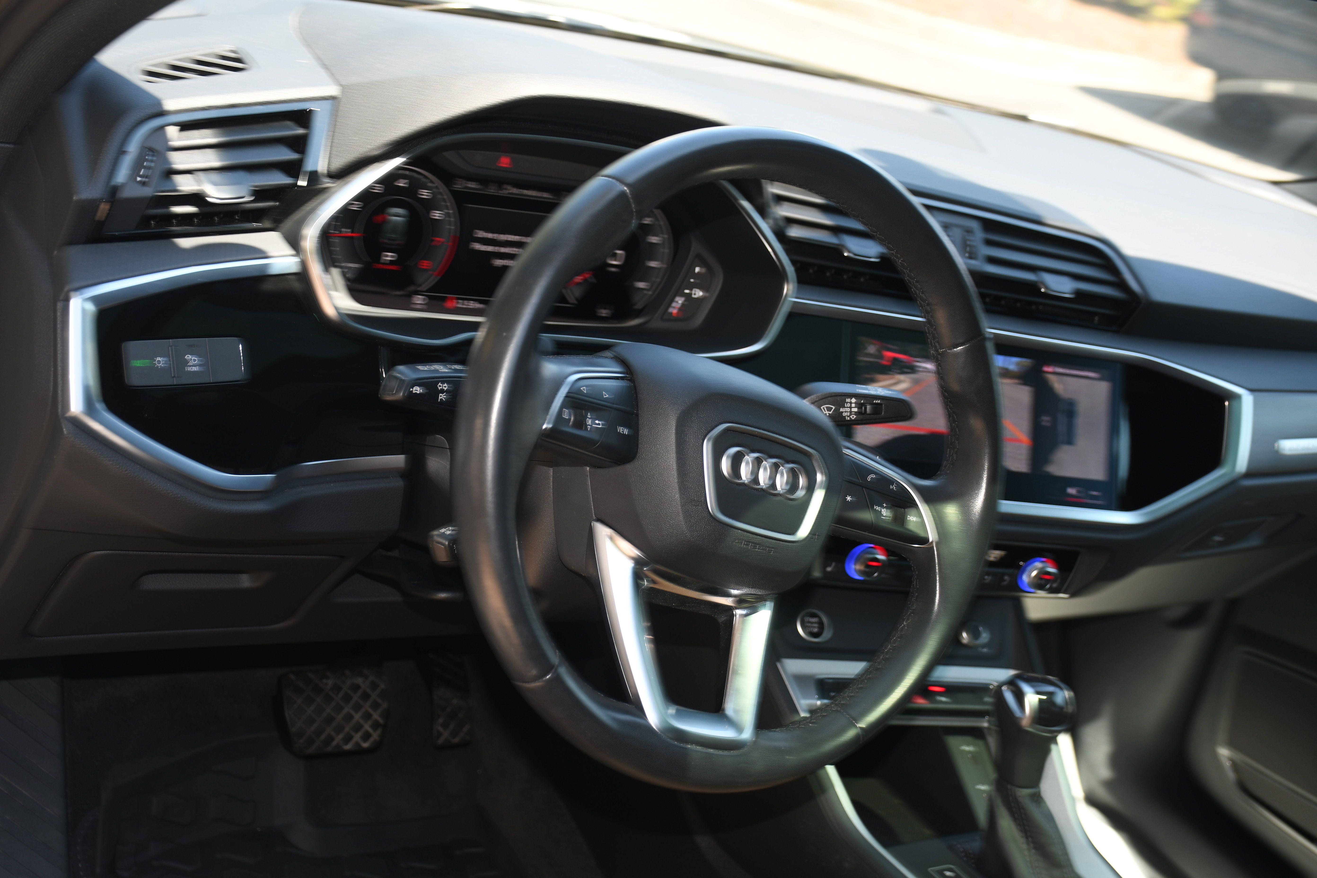 Used 2022 Audi Q3 2.0T Premium Plus AWD/4WD image 9