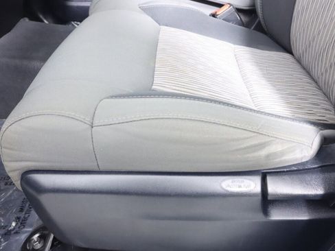 Used 2015 Toyota Tundra SR image 25