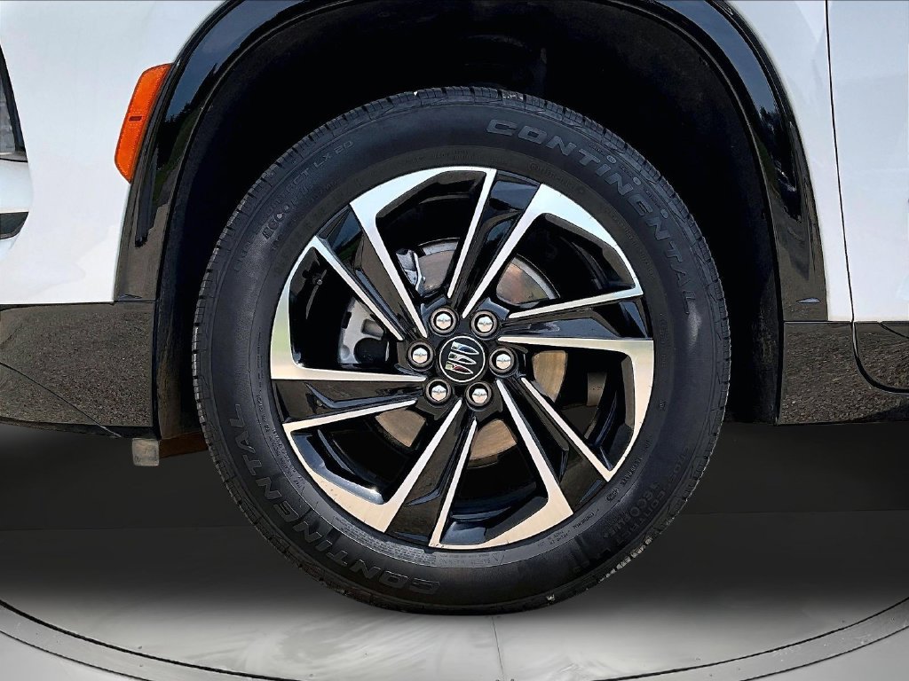 Used 2026 Buick Enclave Sport Touring AWD/4WD image 33