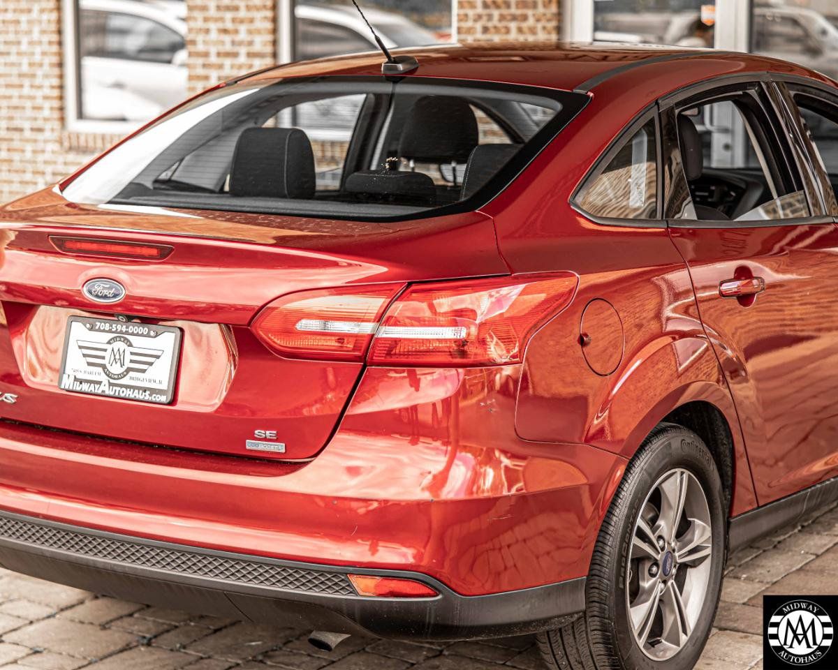 Used 2017 Ford Focus SE FWD image 13