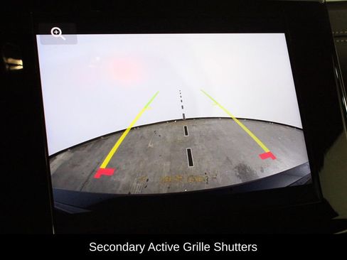 New 2025 Jeep Grand Cherokee Altitude image 8