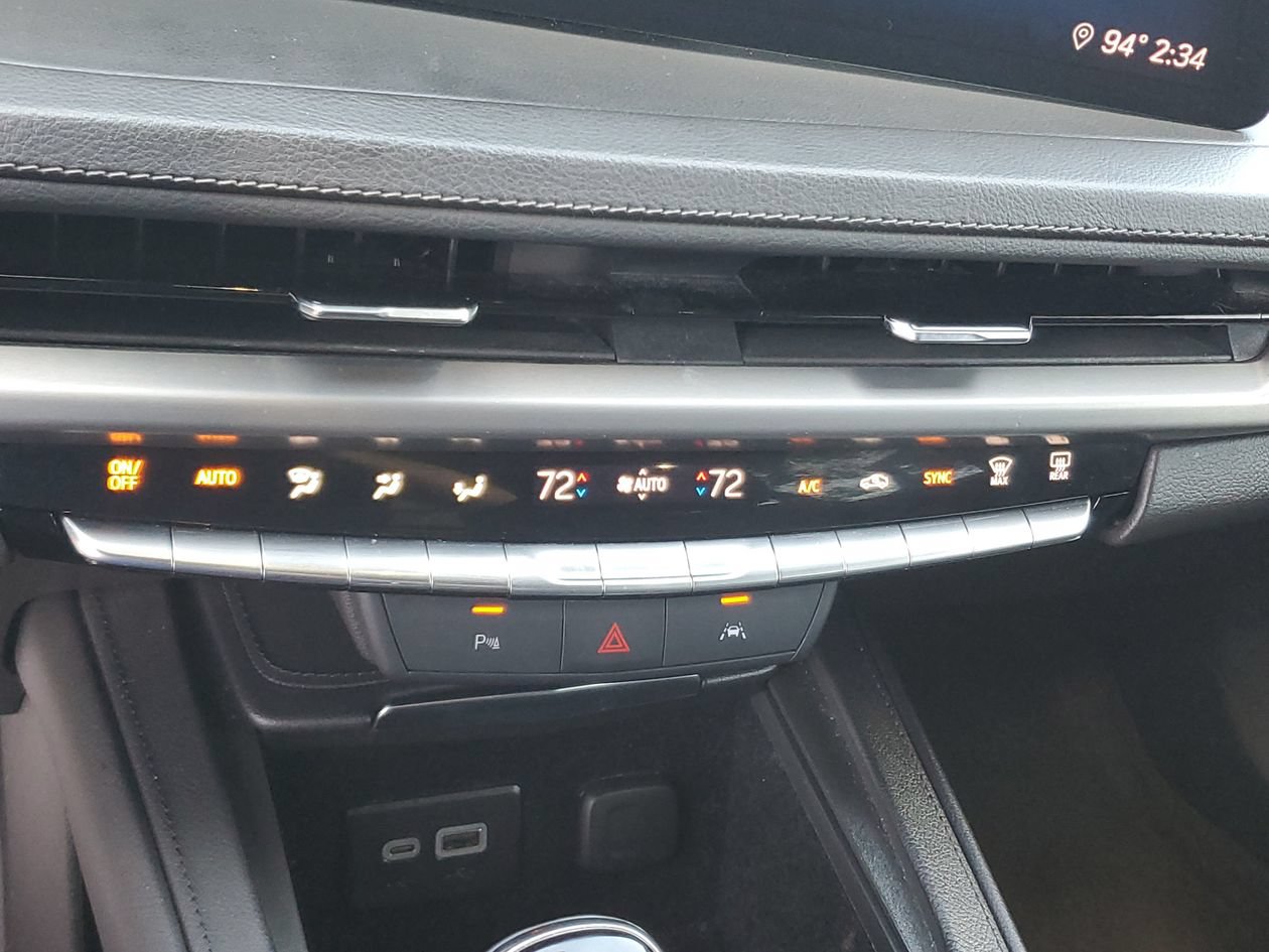 Used 2024 Cadillac XT4 Premium Luxury AWD/4WD image 23