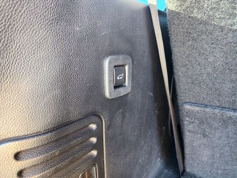 Used 2016 Ford Expedition Limited image 26