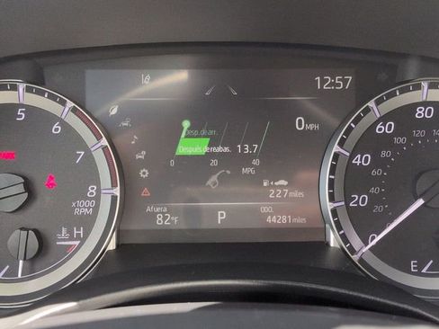 Used 2023 Toyota Highlander XLE FWD image 27