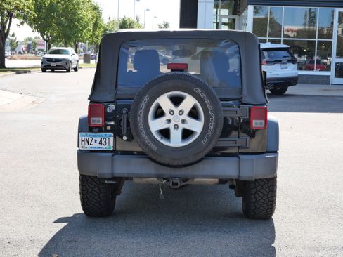 Used 2013 Jeep Wrangler Sport image 7