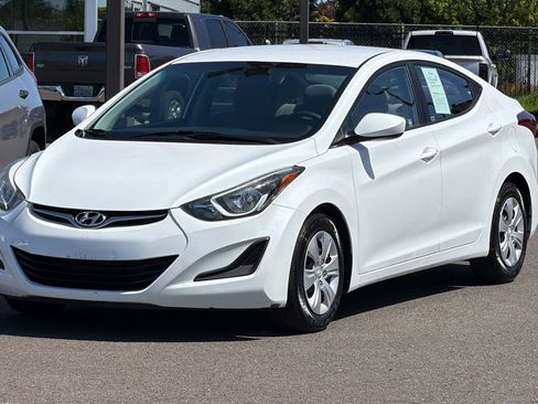 Used 2016 Hyundai Elantra SE FWD image 10
