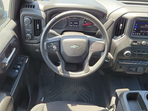 Used 2024 Chevrolet Silverado 1500 Custom Trail Boss AWD/4WD image 18