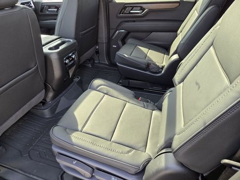 New 2026 GMC Yukon XL Denali AWD/4WD image 36