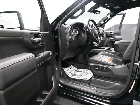 Used 2022 GMC Sierra 3500 AT4 w/ AT4 Premium Plus Package AWD/4WD image 9