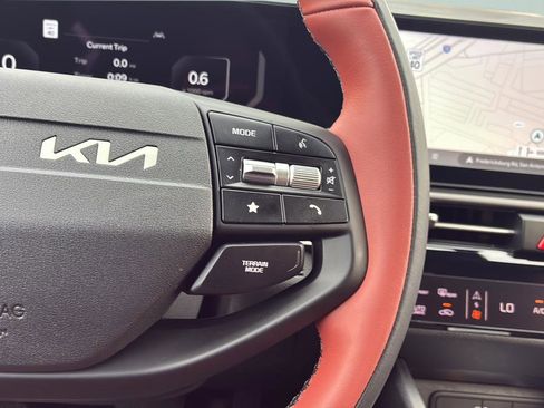 New 2026 Kia Sportage SX image 34