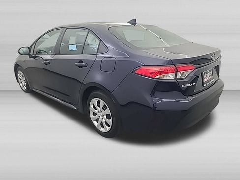 Used 2025 Toyota Corolla LE FWD image 6