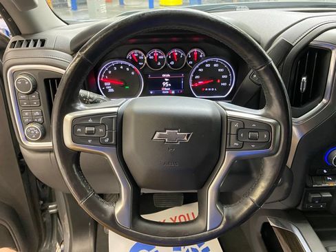 Used 2019 Chevrolet Silverado 1500 LT Trail Boss AWD/4WD image 19