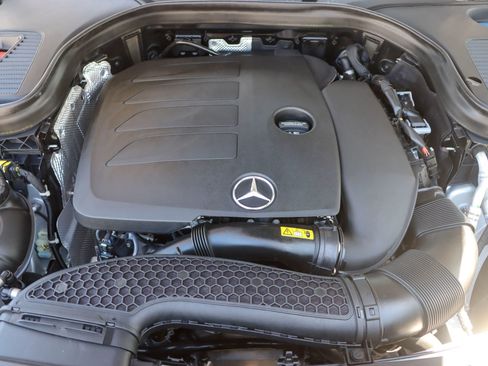 Used 2020 Mercedes-Benz GLC 300 image 43